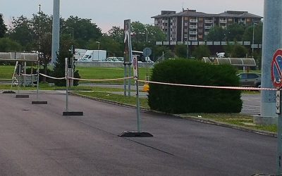 Noleggio segnaletica per lavori di asfaltatura in orario notturno. Dispositivi a...