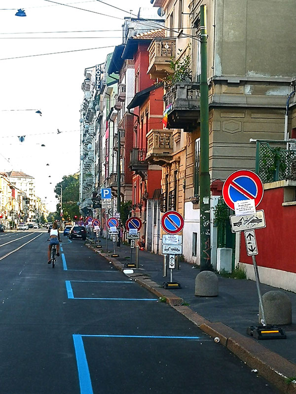 Supporto per lavori di rifacimento segnaletica orizzontale. Noleggio dispositivi...